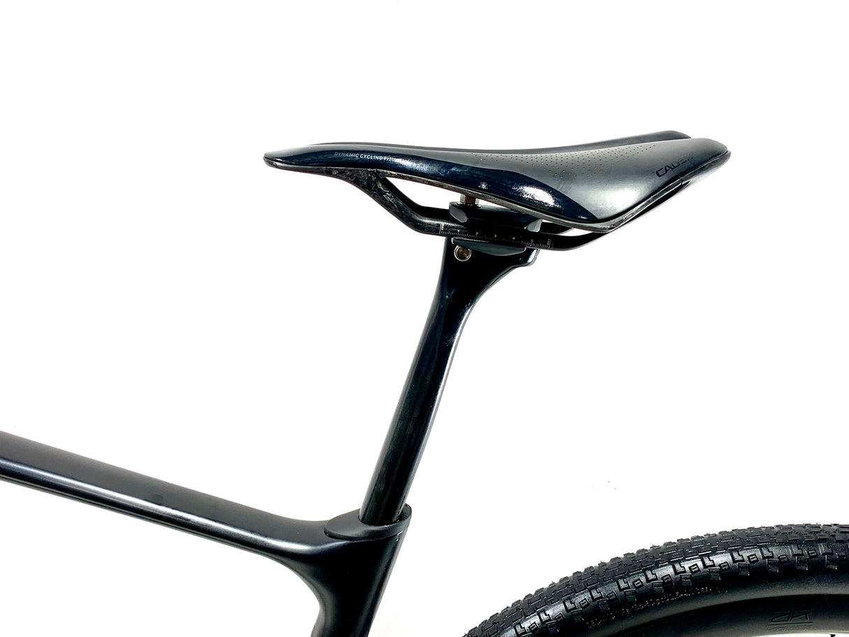 2023 Giant Revolt Advanced Pro GRX Di2 11 Speed Size: Small (Preowned)