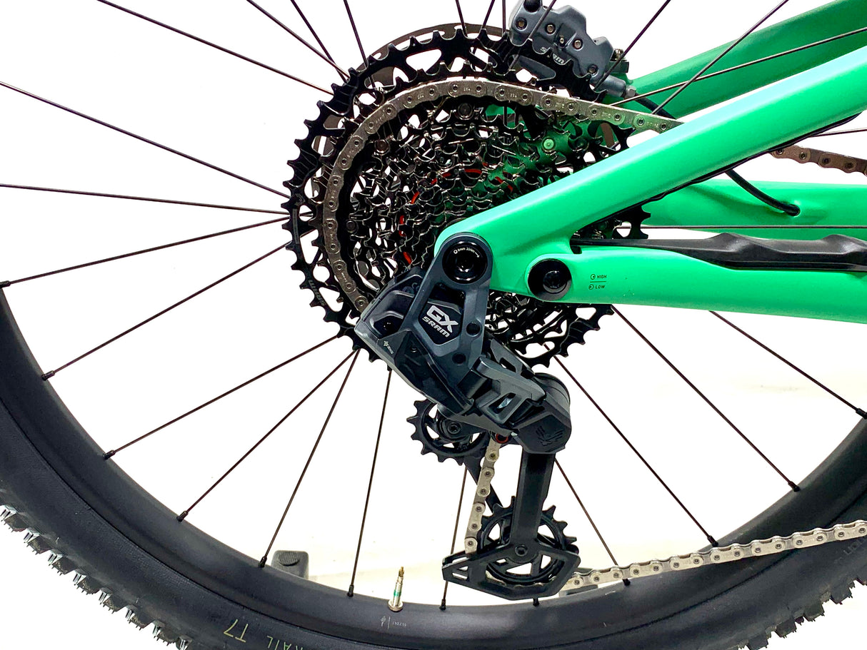 2025 Specialized Stumpjumper 15 Expert 29 SRAM GX AXS 1X12 Size: S3 (Preowned)