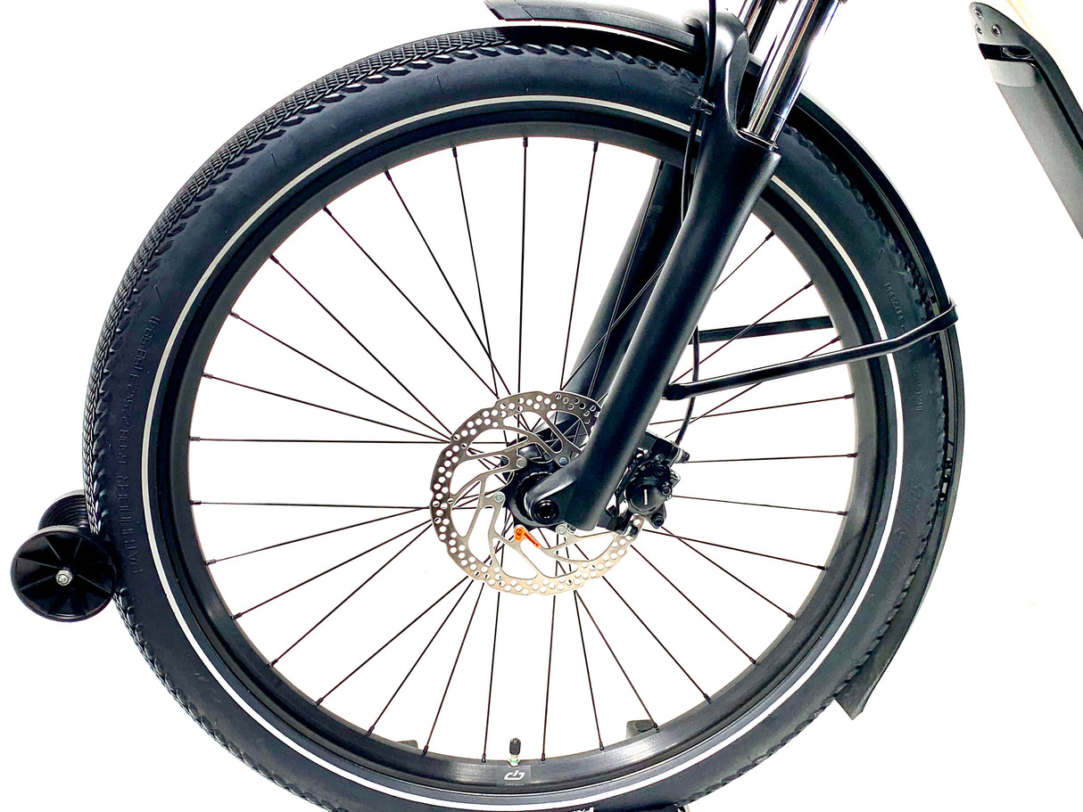 2023 Specialized Turbo Vado 3.0 E-Bike Size: XL (Preowned)