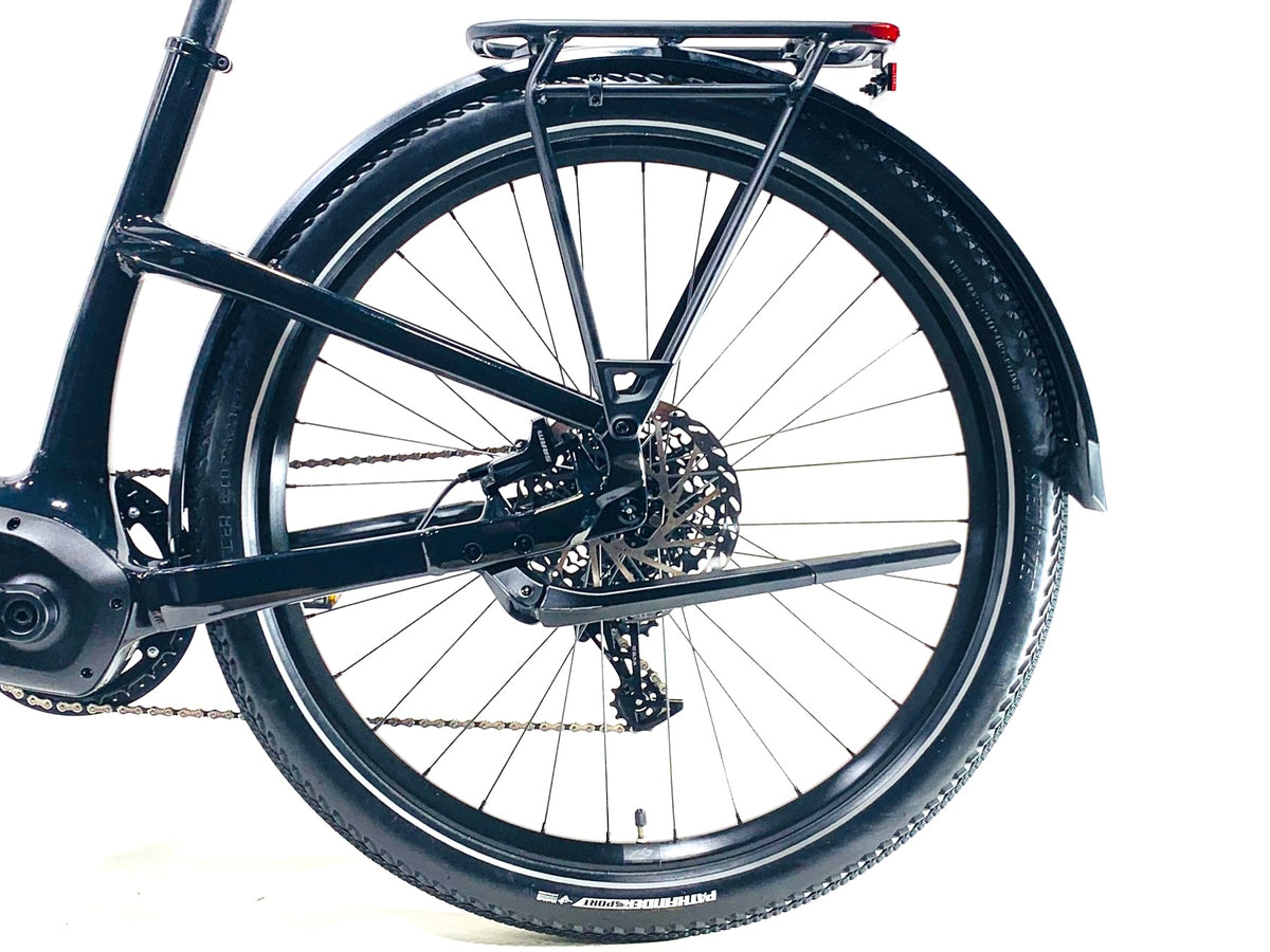 2023 Specialized Turbo Como 4.0 E-Bike Size: Large (Preowned)