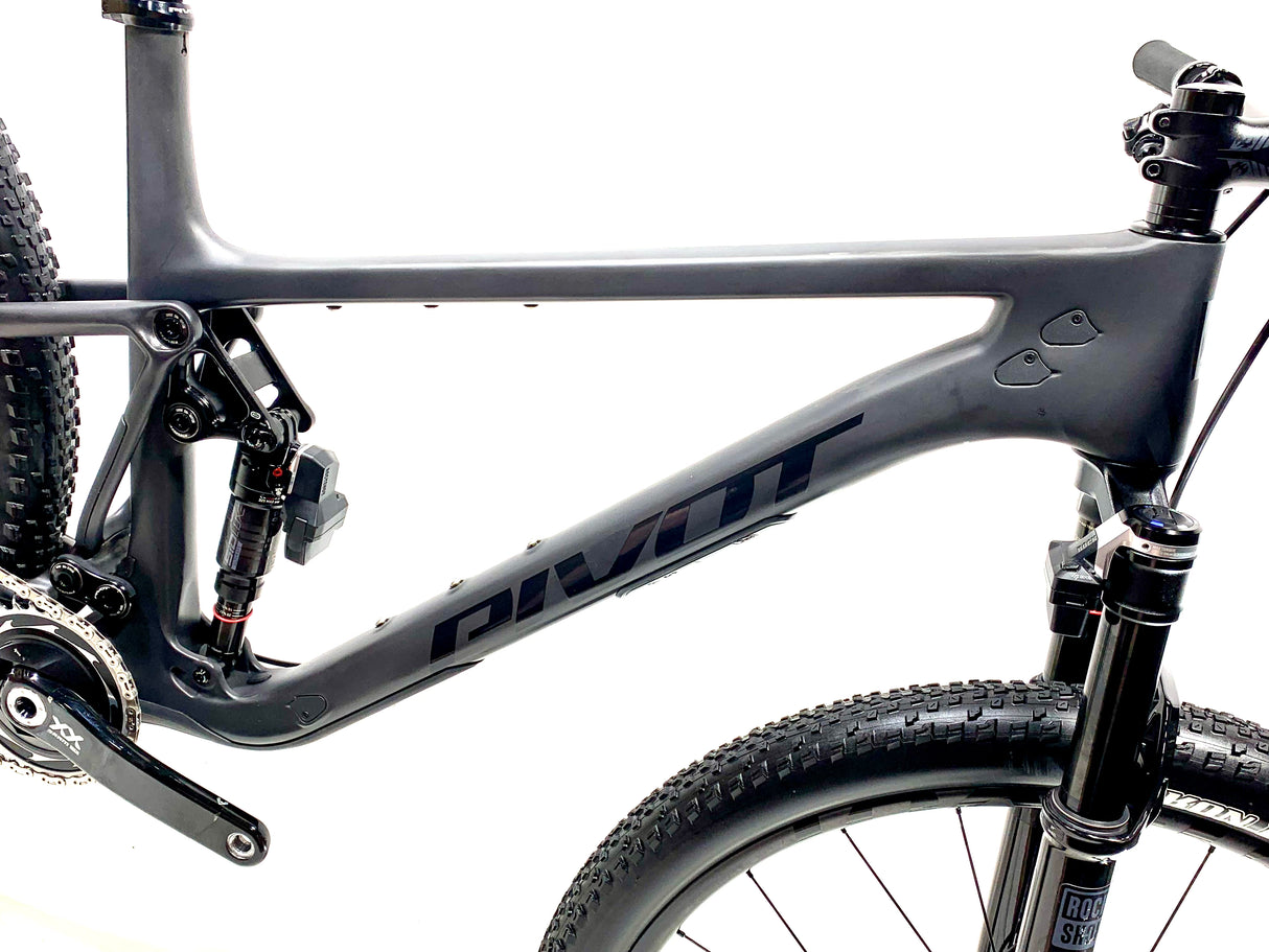 2025 Pivot Mach 4 SL Team 29 Sram XX SL AXS Transmission Size: Large (Preowned)