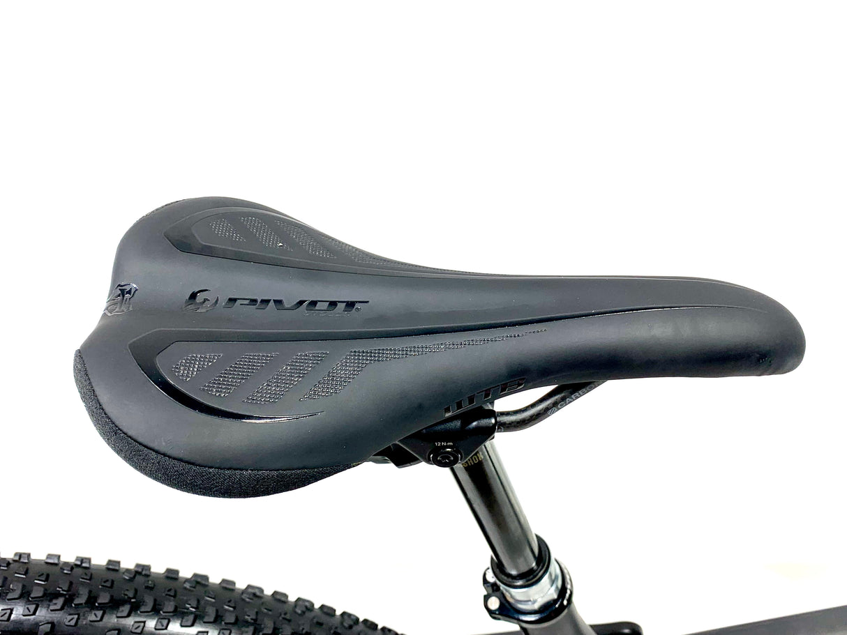 2025 Pivot Mach 4 SL Team 29 Sram XX SL AXS Transmission Size: Large (Preowned)