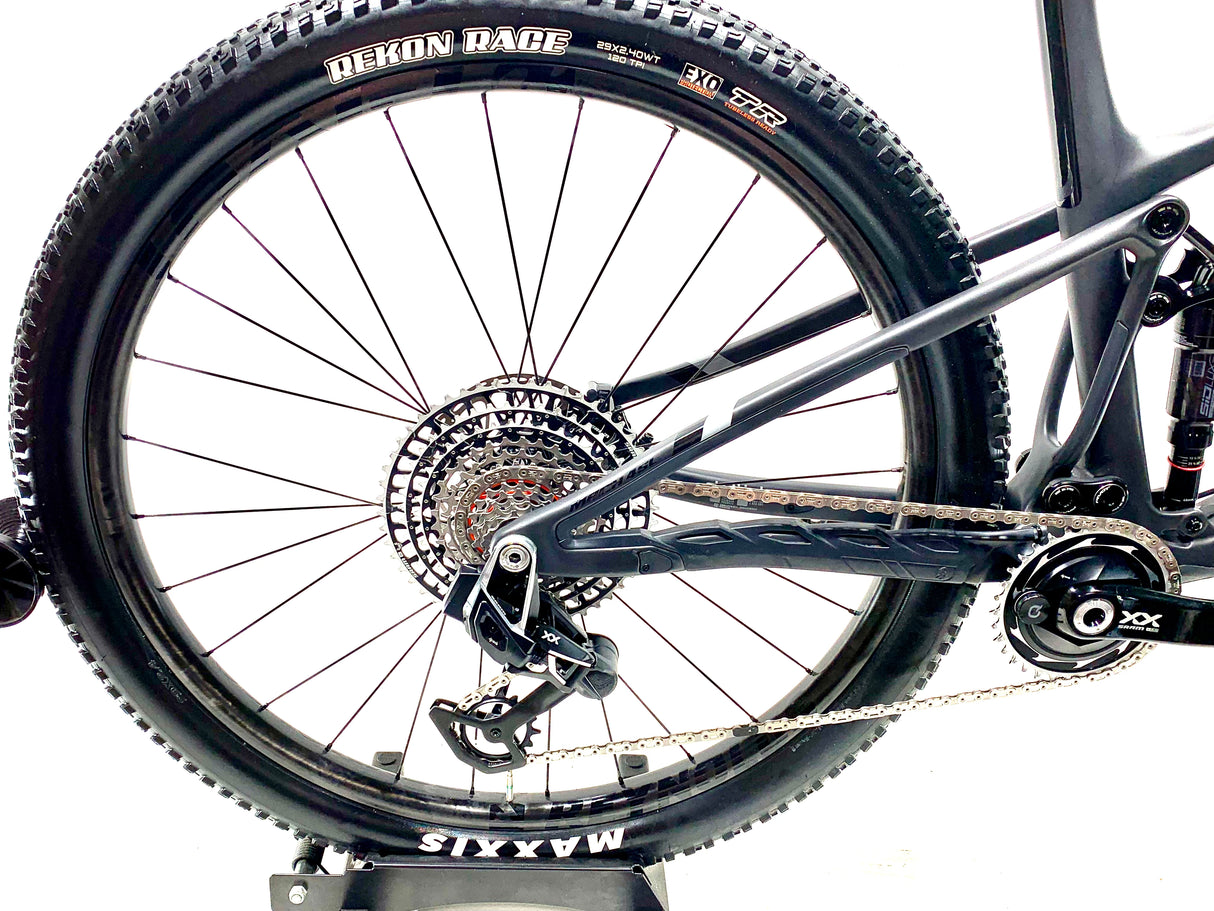 2025 Pivot Mach 4 SL Team 29 Sram XX SL AXS Transmission Size: Large (Preowned)