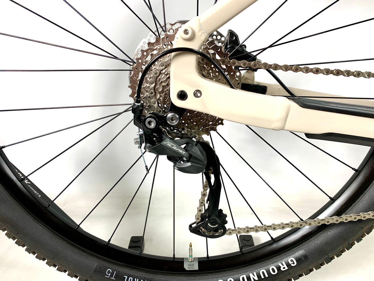 2022 Specialized Turbo Tero 3.0 Step-Through E-Bike 29er Wheels Size: Medium