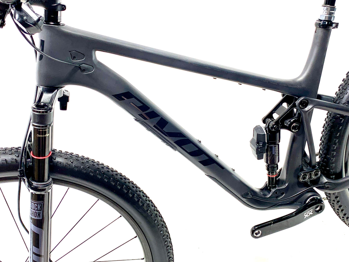 2025 Pivot Mach 4 SL Team 29 Sram XX SL AXS Transmission Size: Large (Preowned)