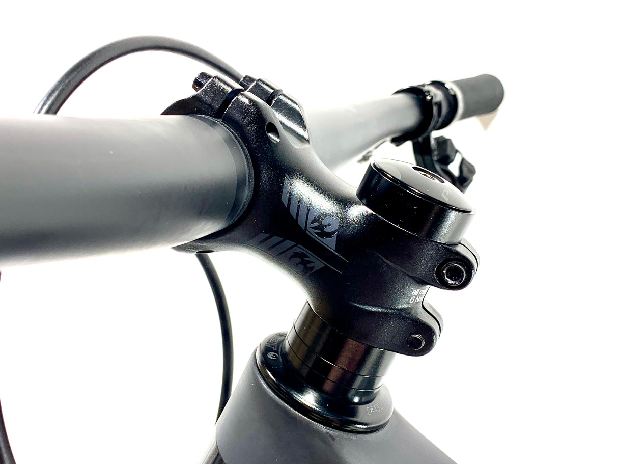 2025 Pivot Mach 4 SL Team 29 Sram XX SL AXS Transmission Size: Large (Preowned)