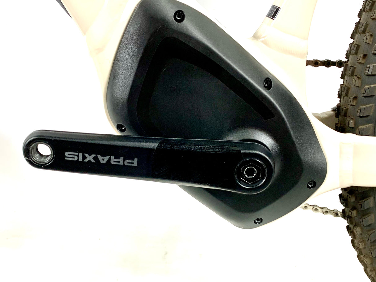 2022 Specialized Turbo Tero 3.0 Step-Through E-Bike 29er Wheels Size: Medium