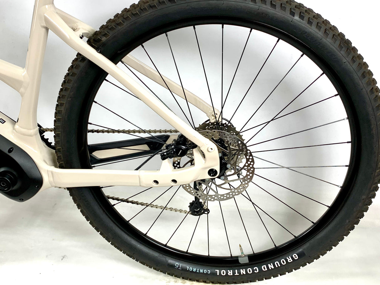 2022 Specialized Turbo Tero 3.0 Step-Through E-Bike 29er Wheels Size: Medium