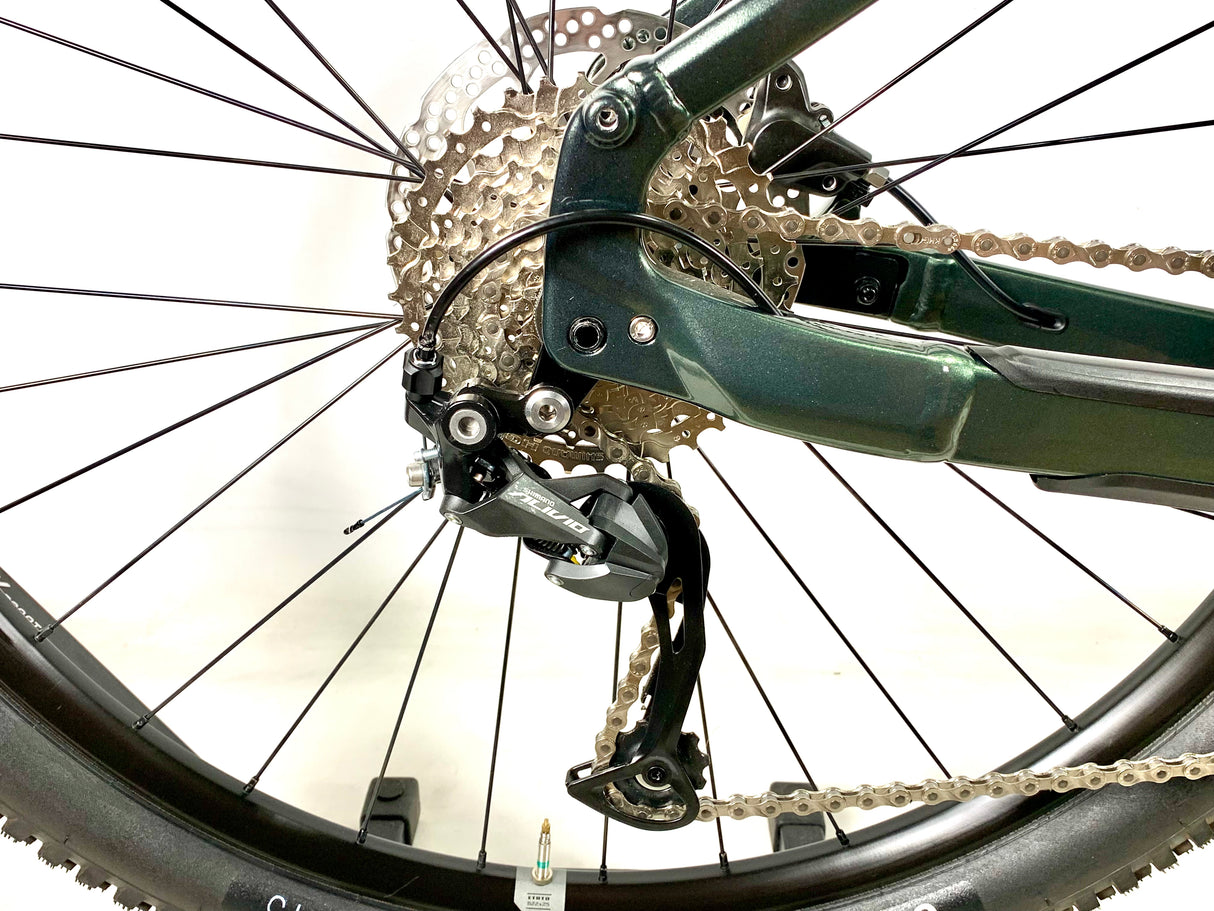 2022 Specialized Turbo Tero 3.0 Step-Through E-Bike 29er Wheels Size: Medium