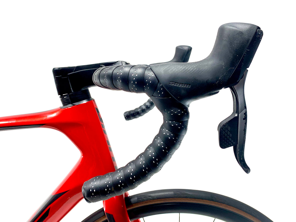 2020 Giant Defy Advanced Pro 1 SRAM Force AXS Size: Large (Preowned)