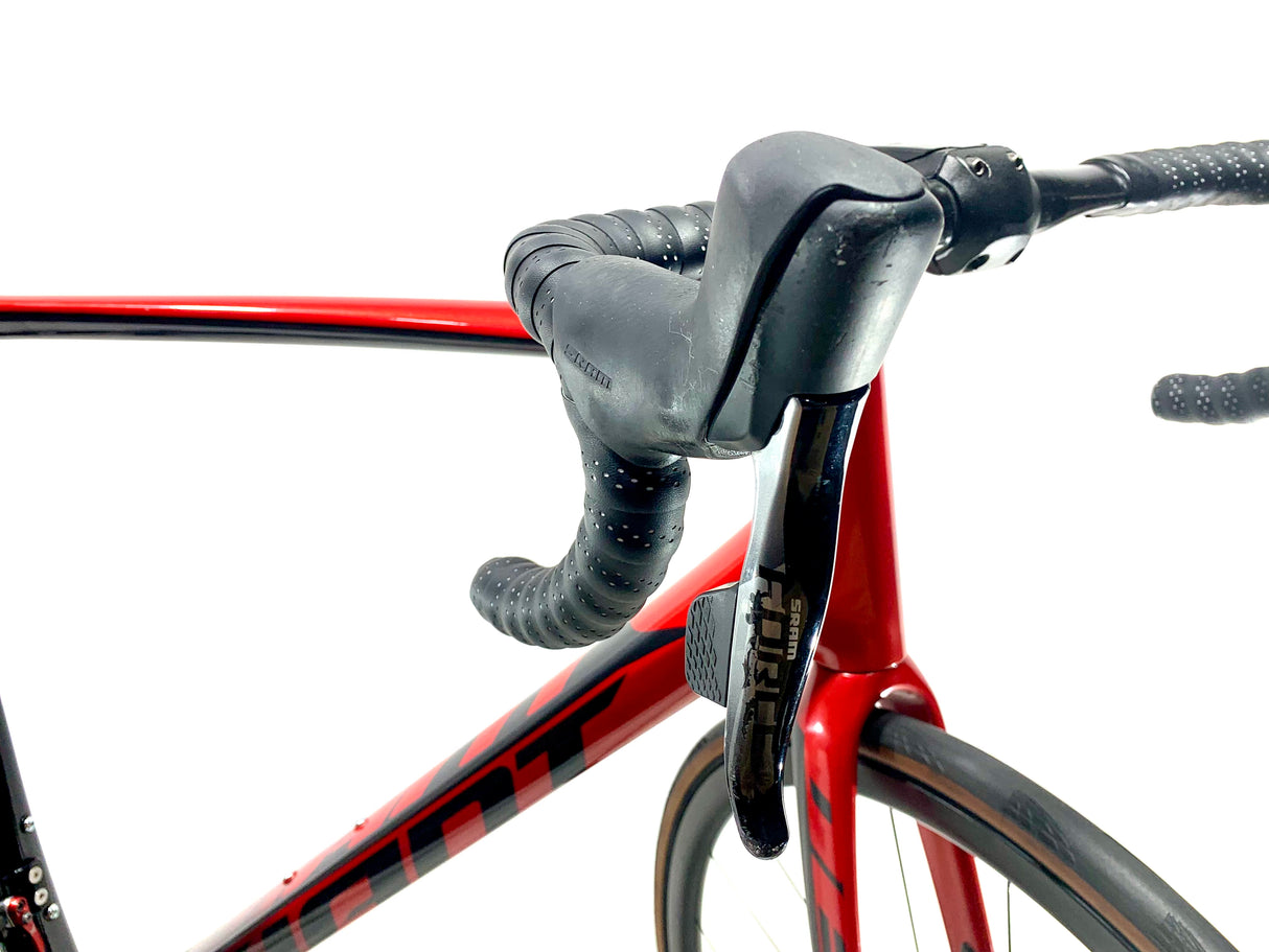 2020 Giant Defy Advanced Pro 1 SRAM Force AXS Size: Large (Preowned)