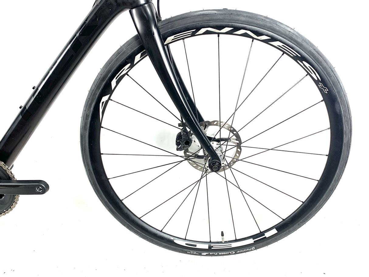 2016 Trek Domane 6.9 Disc Carbon Ultegra Di2 11-Speed HED Wheels Size: 54cm