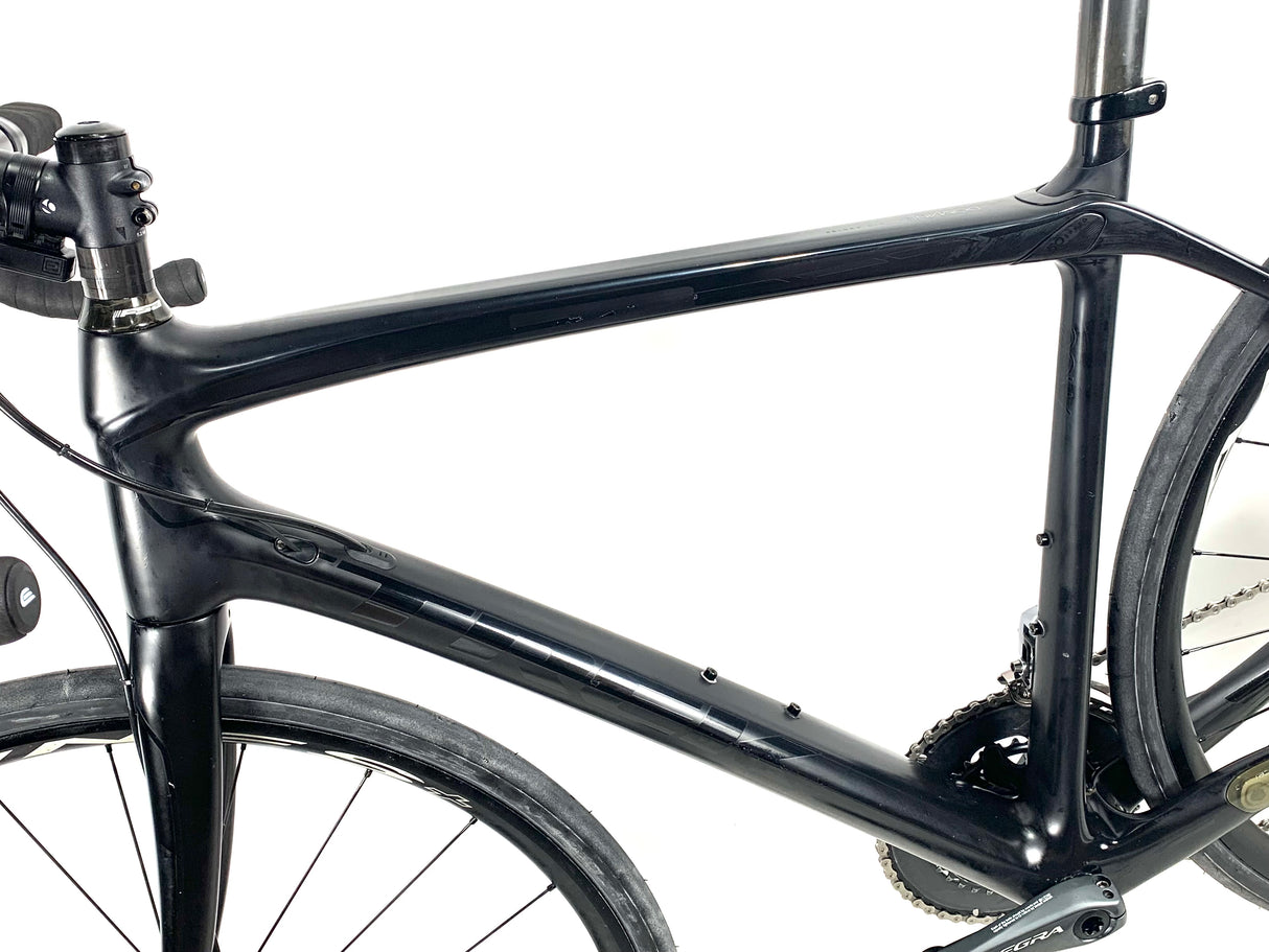 2016 Trek Domane 6.9 Disc Carbon Ultegra Di2 11-Speed HED Wheels Size: 54cm