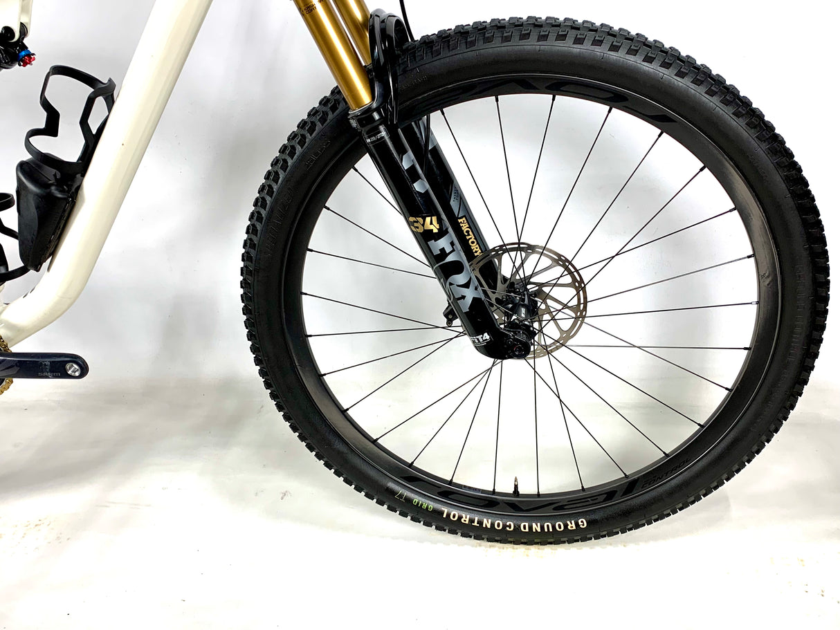 2023 Specialized Epic EVO Pro 29 SRAM XO1 AXS 1X12 Roval Carbon Wheels Size: L