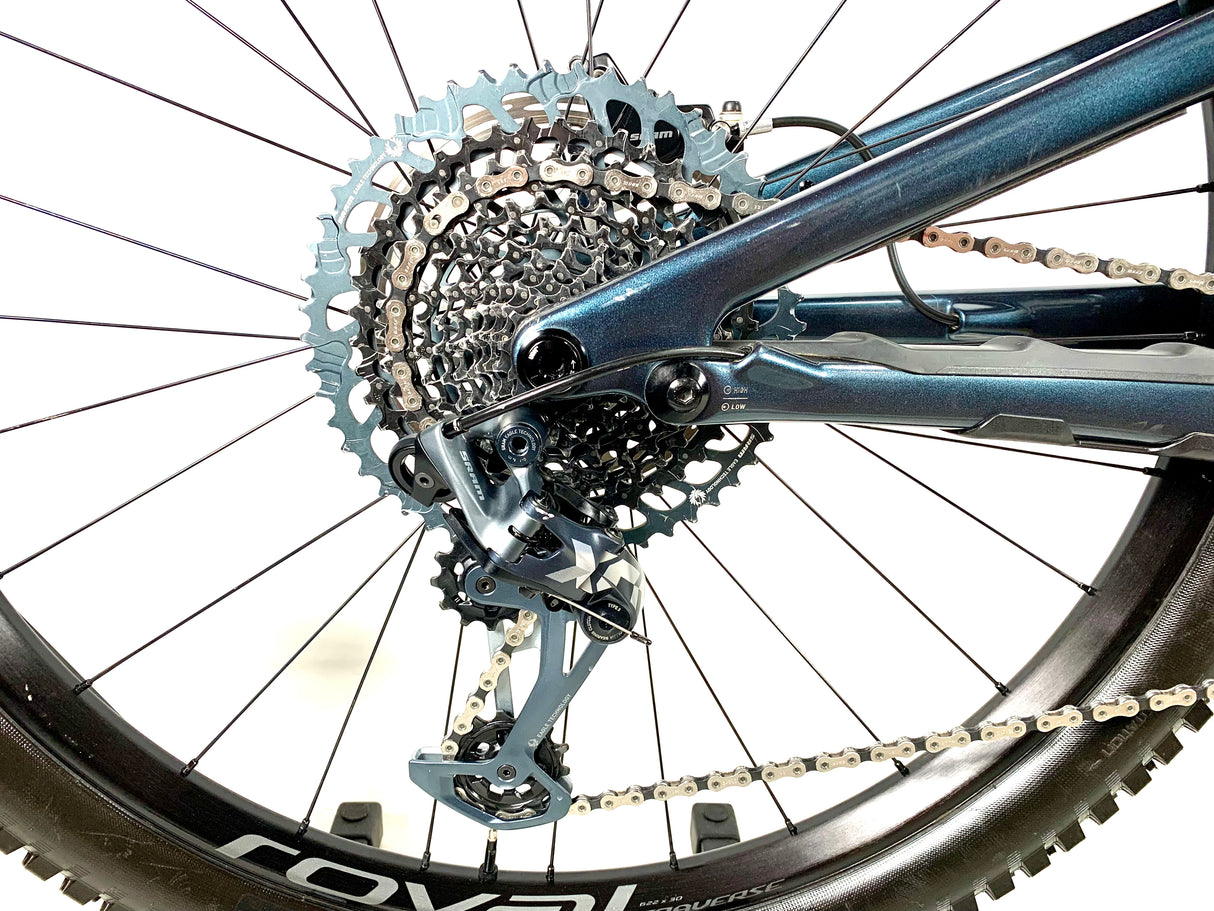 2022 Specialized Stumpjumper Evo Expert SRAM XO1 1X12 Roval Wheels Size: S4 (Large)
