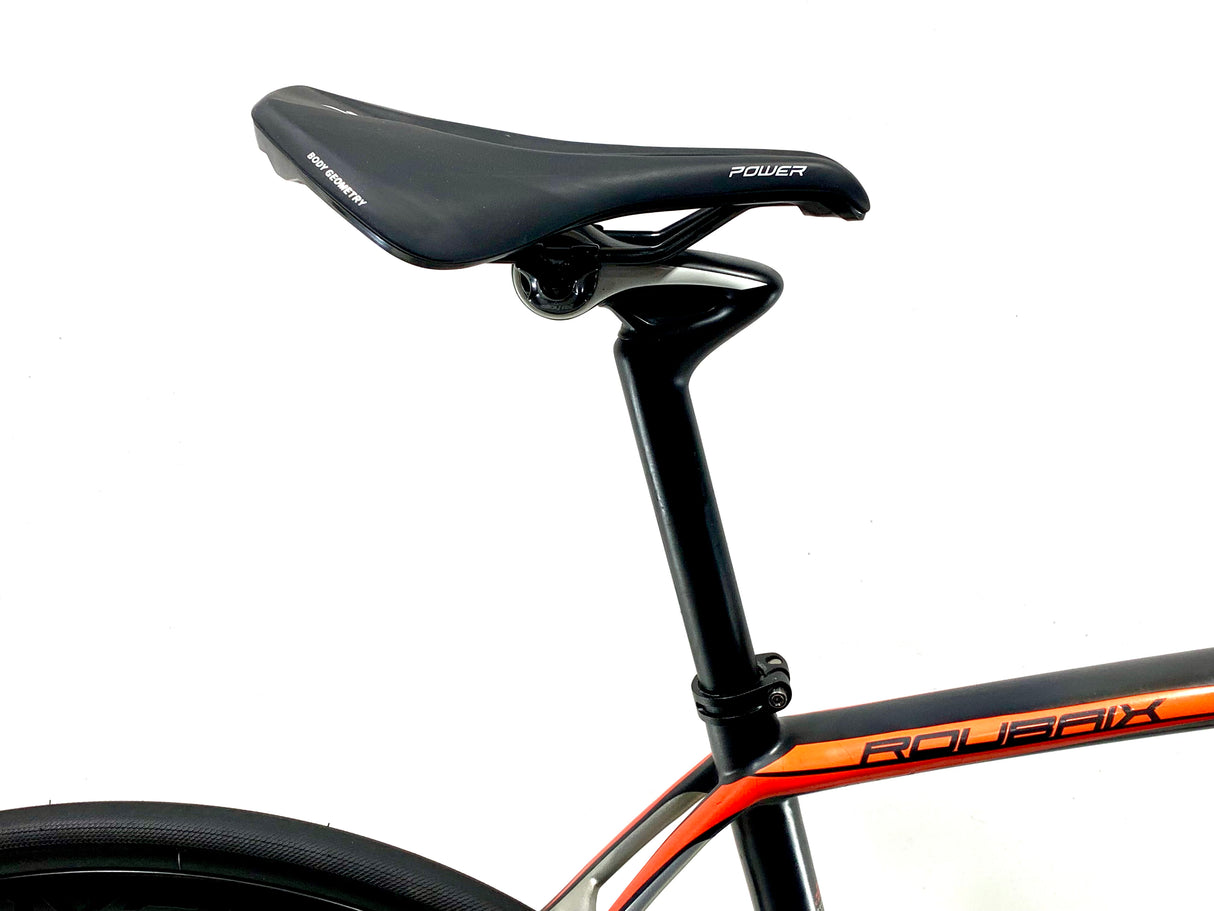 2017 Specialized Roubaix Pro Shimano Di2 Size: 56cm (Preowned)