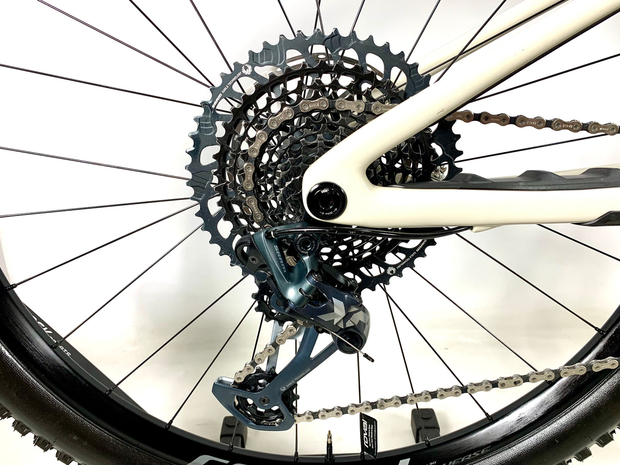 2022 Specialized Stumpjumper Expert SRAM XO1 1X12 Roval Wheels Size: S2 (Small)