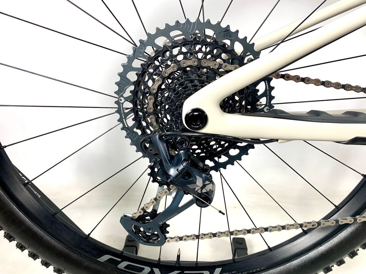 2022 Specialized Stumpjumper Expert SRAM XO1 1X12 Roval Wheels Size: S3 (Medium)