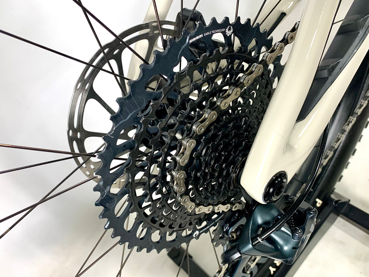 2022 Specialized Stumpjumper Expert SRAM XO1 1X12 Roval Wheels Size: S5 (XL)