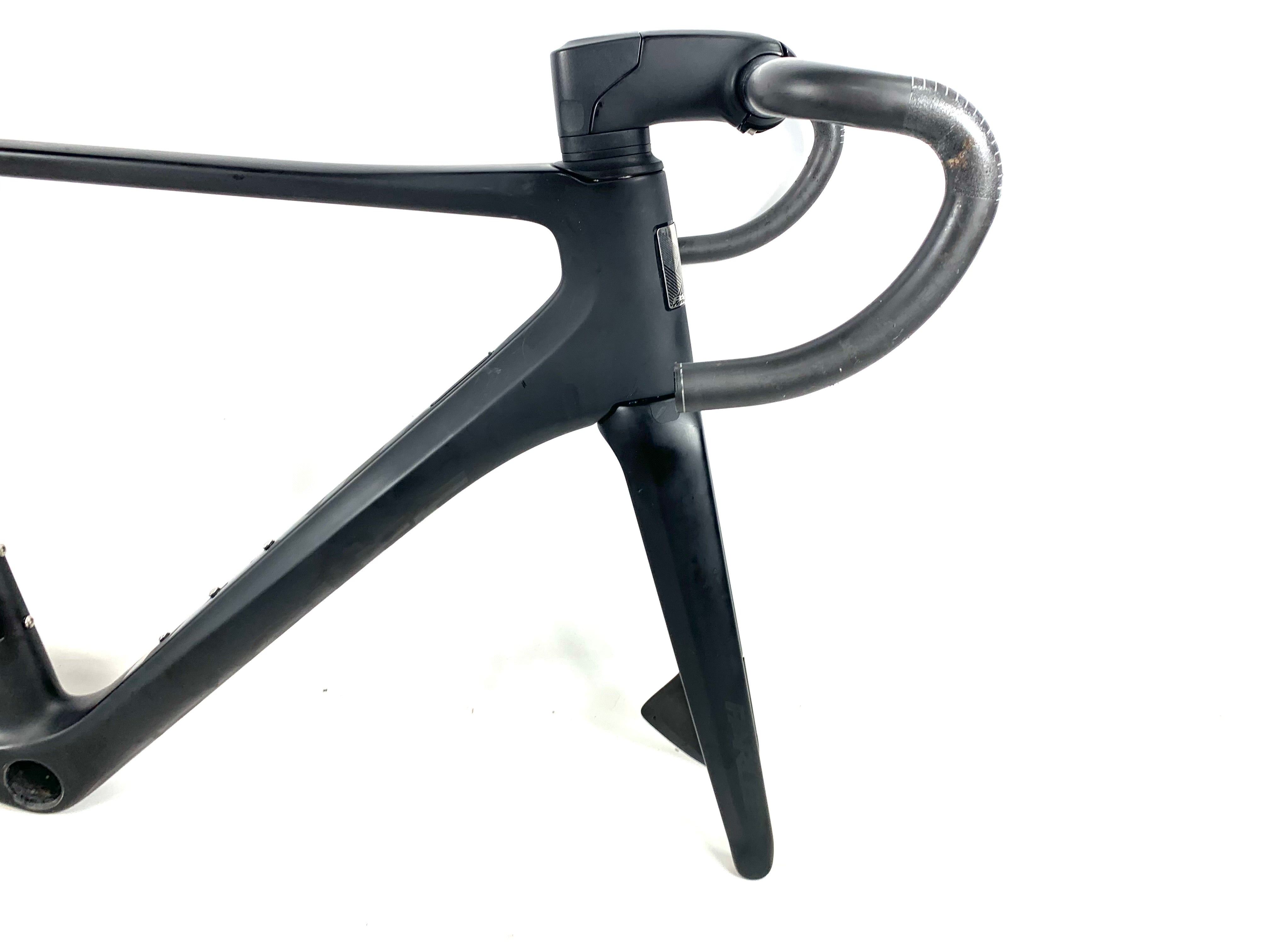 2020 Parlee RZ7 Carbon Disc Frameset Carbon Handlebars & Stem Size