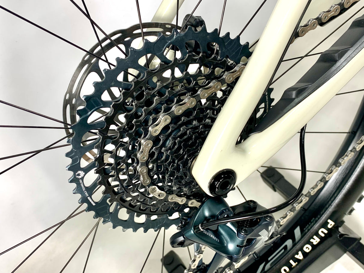 2022 Specialized Stumpjumper Expert SRAM XO1 1X12 Roval Wheels Size: S1 (XS)