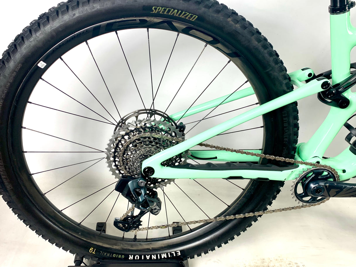 2022 Specialized Stumpjumper Pro X01 AXS 1X12 Roval Carbon Wheels Size: S4 (Large)