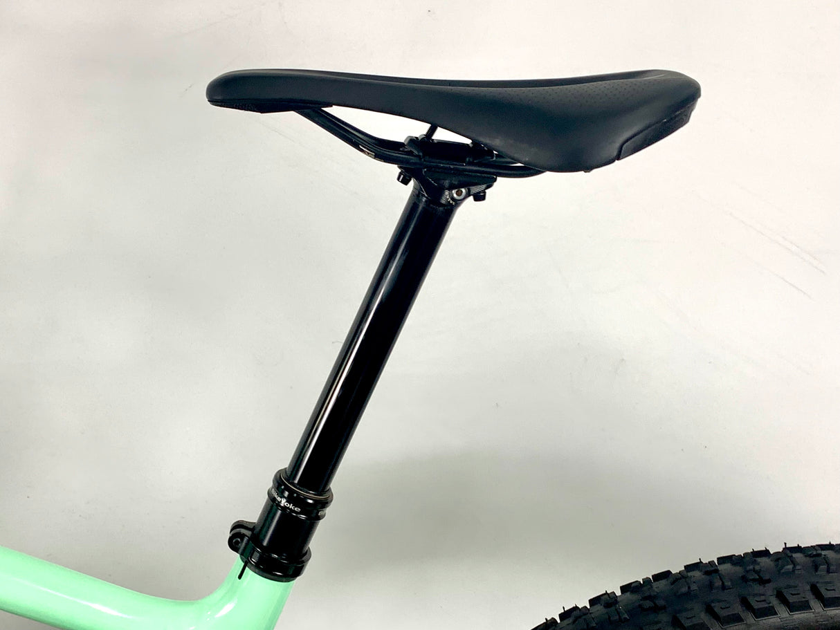 2022 Specialized Stumpjumper Pro X01 AXS 1X12 Roval Carbon Wheels Size: S4 (Large)
