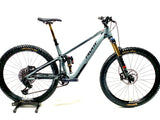 2023 Pivot Shuttle SL Pro SRAM X0 AXS 1X12 Size: Large (Preowned)