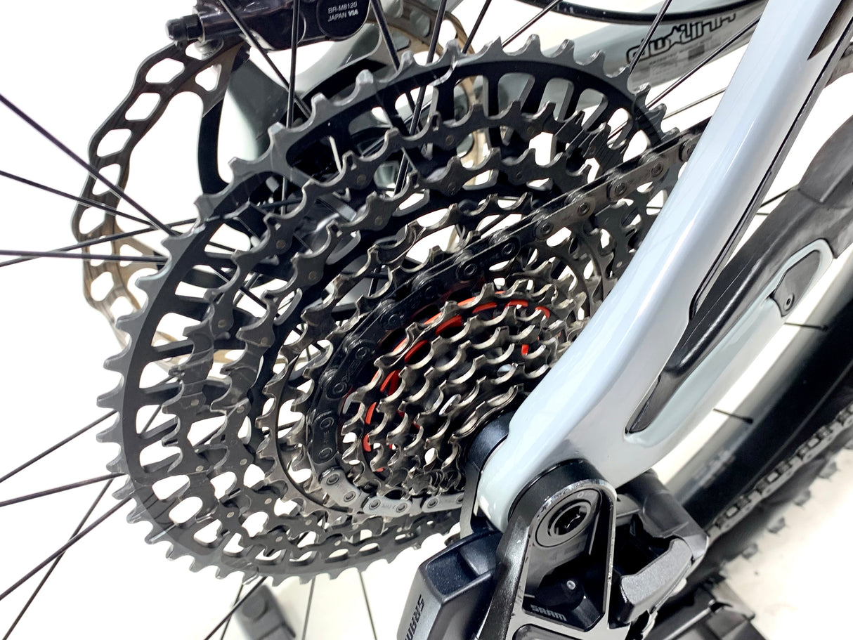 2023 Pivot Shuttle SL Pro SRAM X0 AXS 1X12 Size: Large (Preowned)