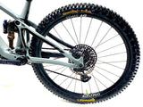 2023 Pivot Shuttle SL Pro SRAM X0 AXS 1X12 Size: Large (Preowned)