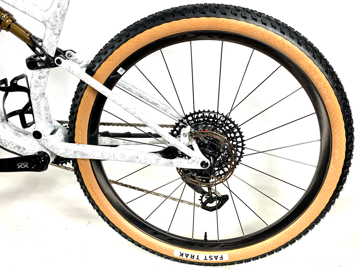 2026 Specialized S-Works Epic 8 SRAM XX AXS 1X12 Roval Carbon Wheels Size: Large