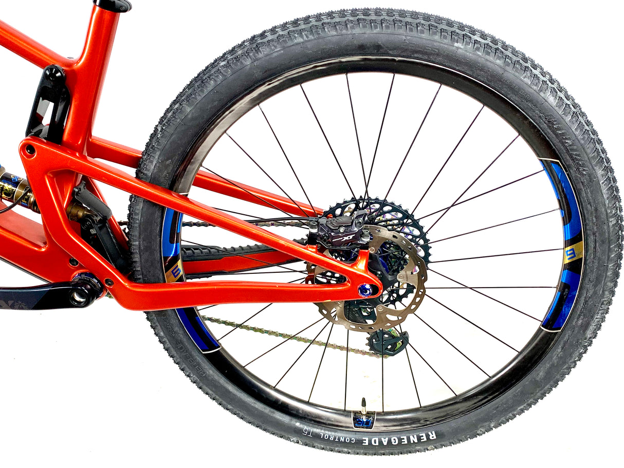 2021 Santa Cruz Tallboy CC 29 XX1 AXS Eagle 12-Speed Enve Carbon Wheels Size: Med