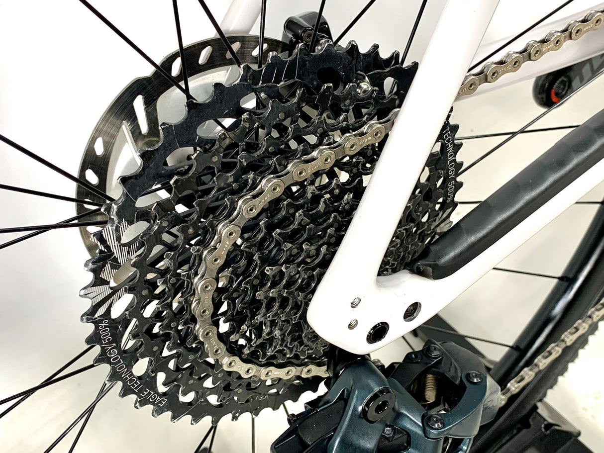 2021 Specialized Diverge Carbon Gravel Bike SRAM AXS 12 Speed Alloy Wheels Size: 54cm