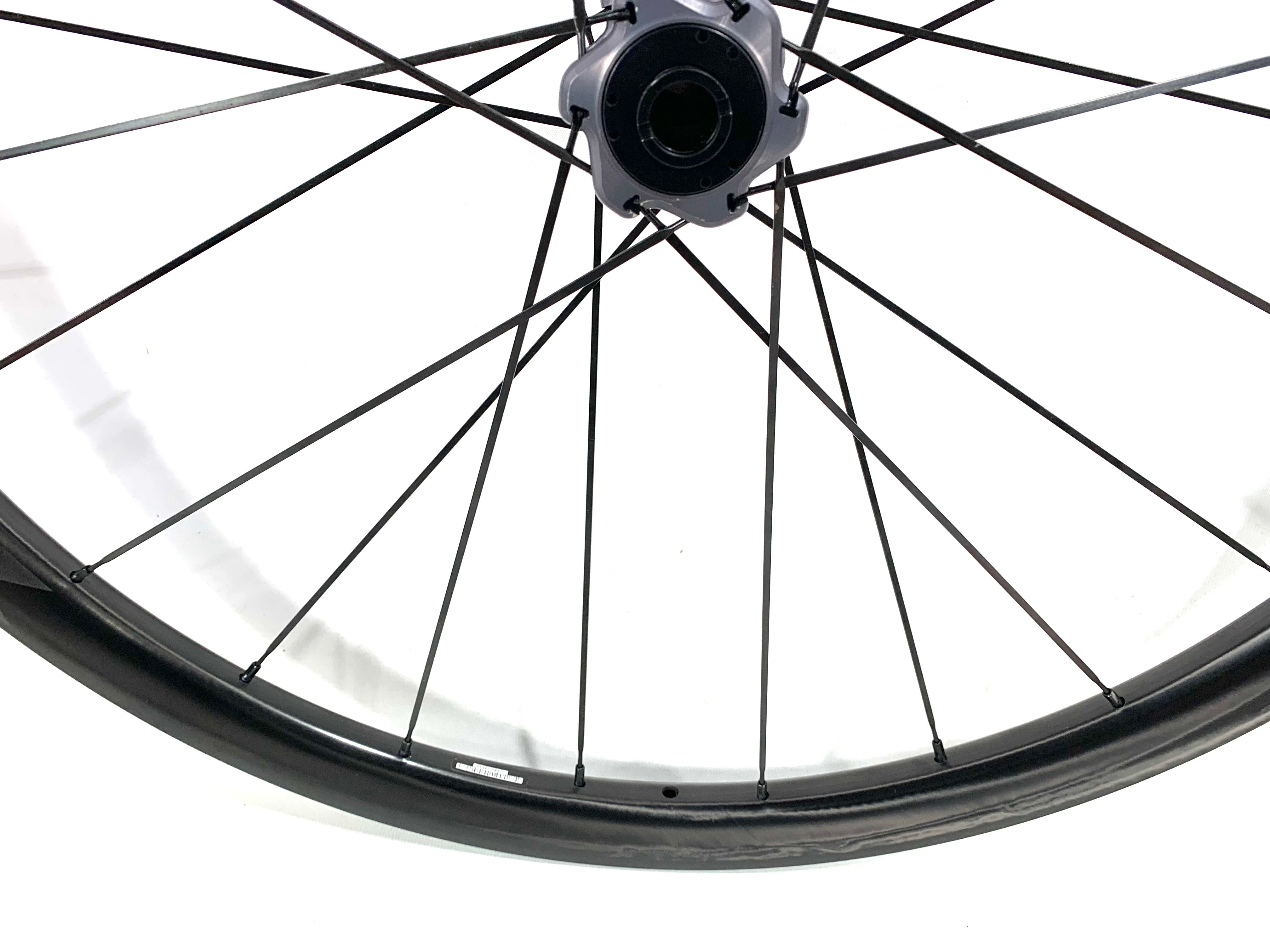 Mavic XA PRO Carbon 27.5インチ BRAND NEW Mavic XA PRO CARBON 27.5 Wheelset Boost Spacing