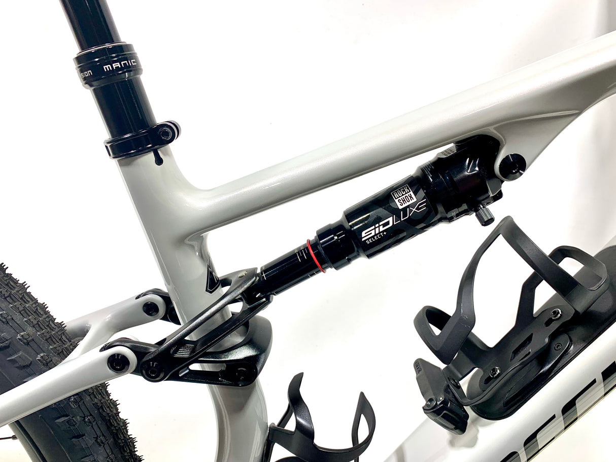 2026 Specialized Epic 8 Expert 29 Shimano XT Di2 1X12 Size: Med (Preowned)