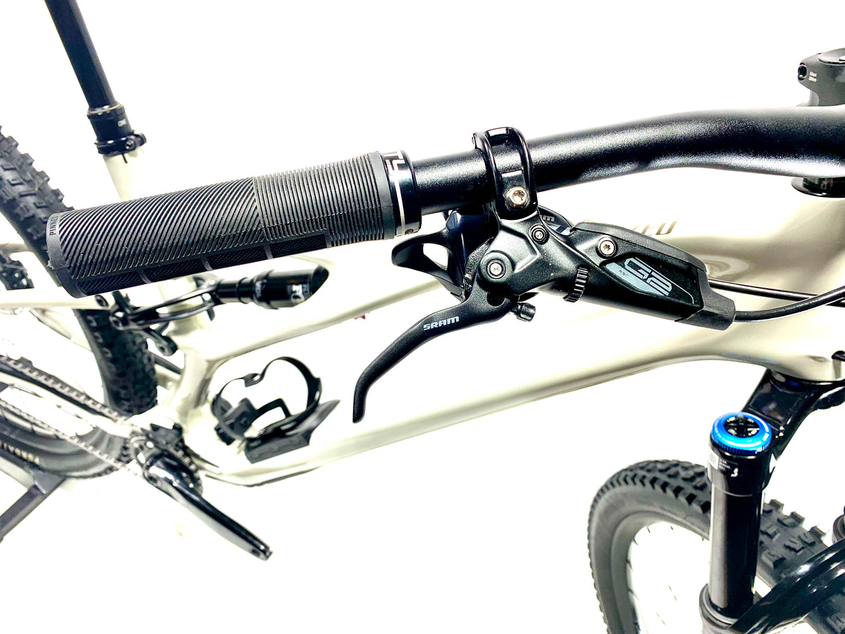 2022 Specialized Stumpjumper Expert 29 SRAM XO1 1X12 Size: S5 (Preowned)