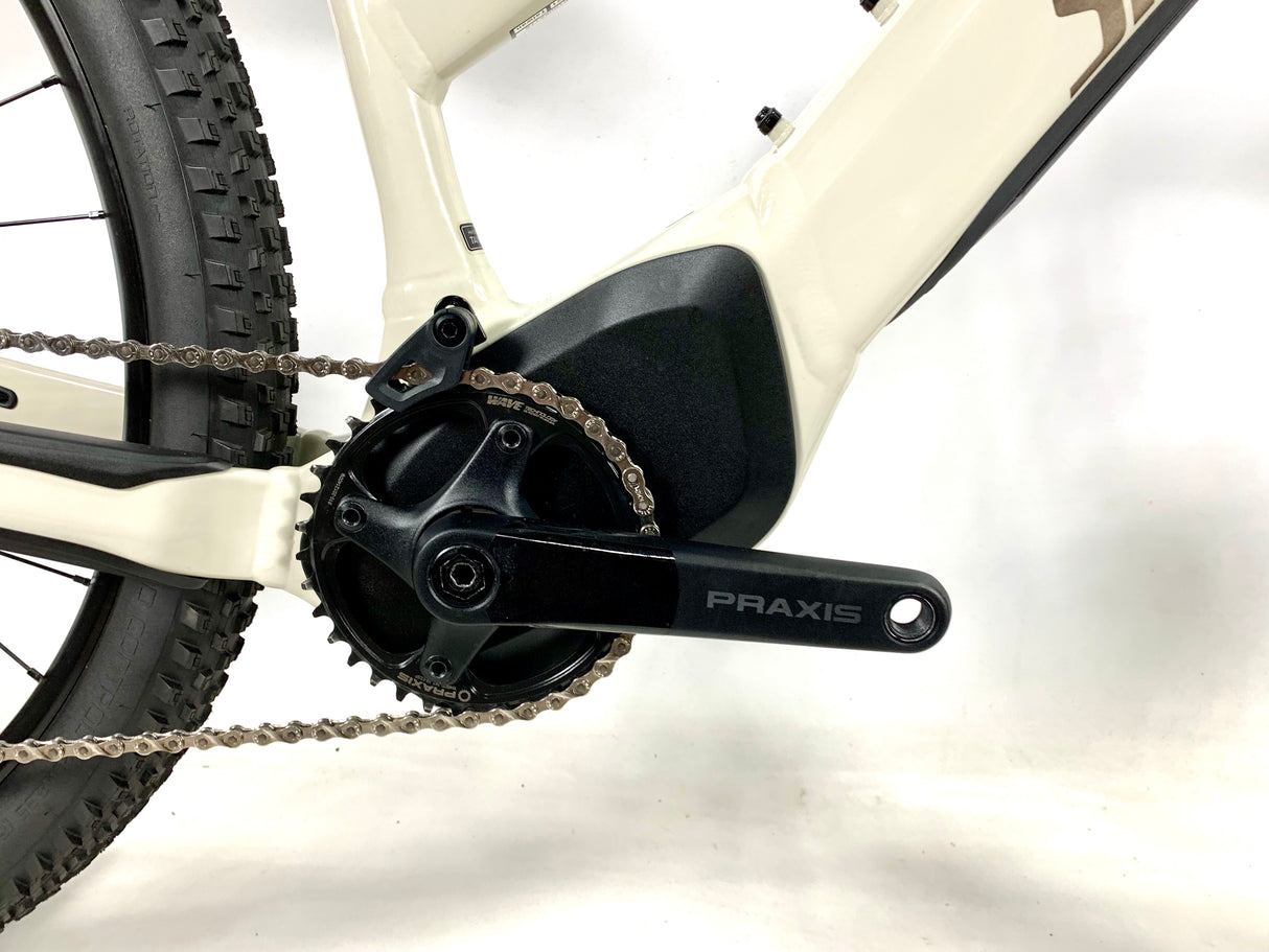 2022 Specialized Turbo Tero 3.0 Step-Through E-Bike 29er Wheels Size: Large