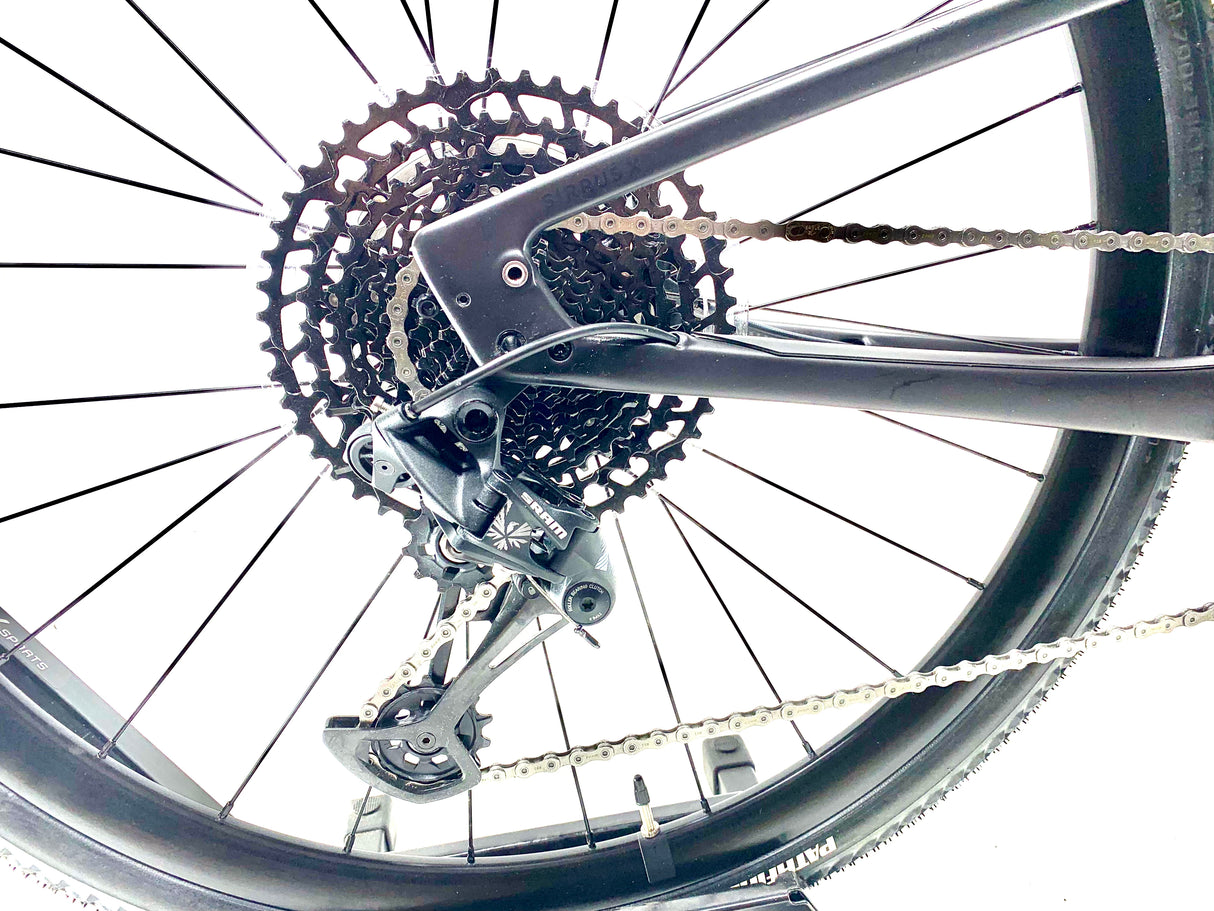 2023 Specialized Sirrus X 5.0 Carbon SRAM NX Size: Large (Preowned)