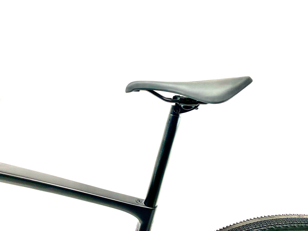 2023 Specialized Sirrus X 5.0 Carbon SRAM NX Size: Large (Preowned)