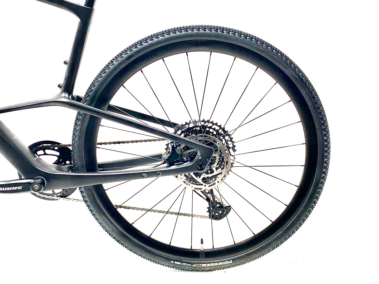 2023 Specialized Sirrus X 5.0 Carbon SRAM NX Size: Large (Preowned)