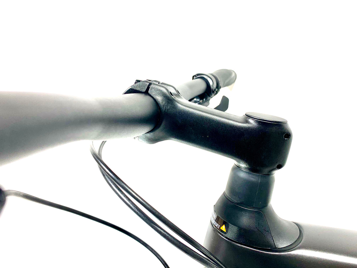 2023 Specialized Sirrus X 5.0 Carbon SRAM NX Size: Large (Preowned)