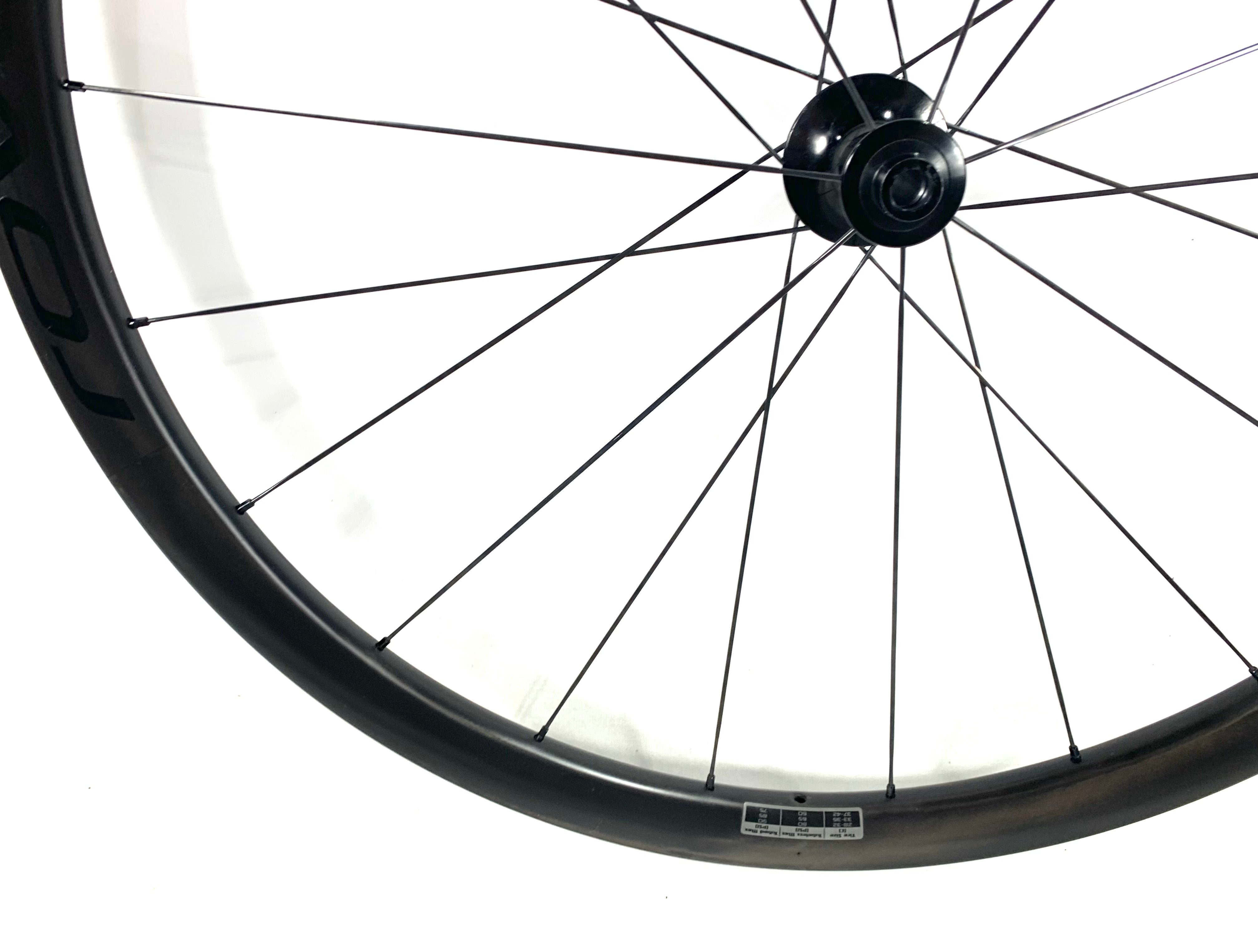 Specialized Roval Terra CLX Disc Carbon TLR Gravel Shimano Driver