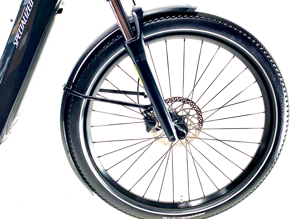 2023 Specialized Turbo Como 3.0 IGH E-Bike Size: Small (Preowned)