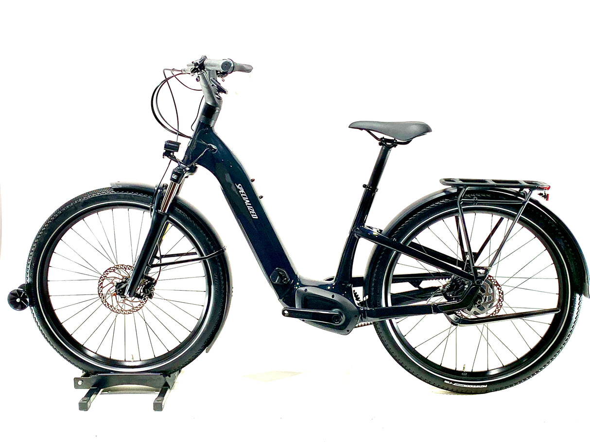 2023 Specialized Turbo Como 3.0 IGH E-Bike Size: Small (Preowned)