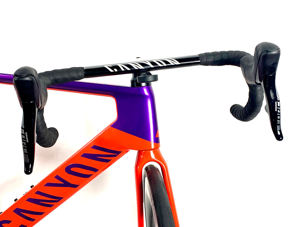 2024 Canyon Aeroad CF SLX 8 Force AXS 12 Speed DT Swiss Wheels Size: Medium