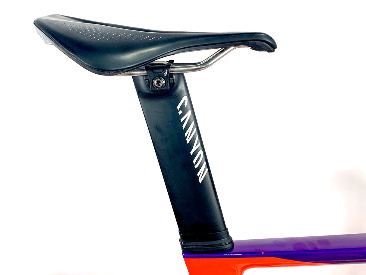 2024 Canyon Aeroad CF SLX 8 Force AXS 12 Speed DT Swiss Wheels Size: Medium