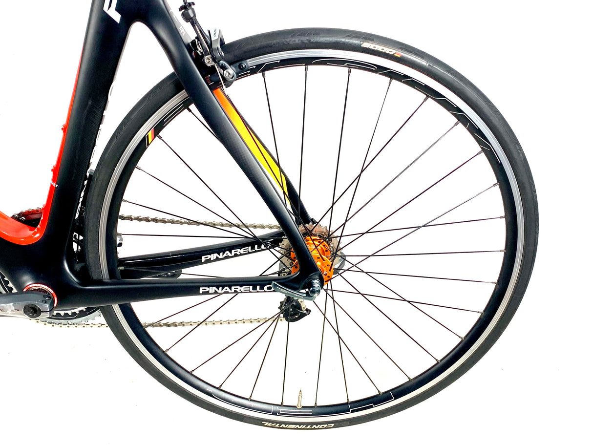 2020 Pinarello Dogma F10 Shimano Di2 10 Speed Hed Alloy Wheels Size: 59.5cm