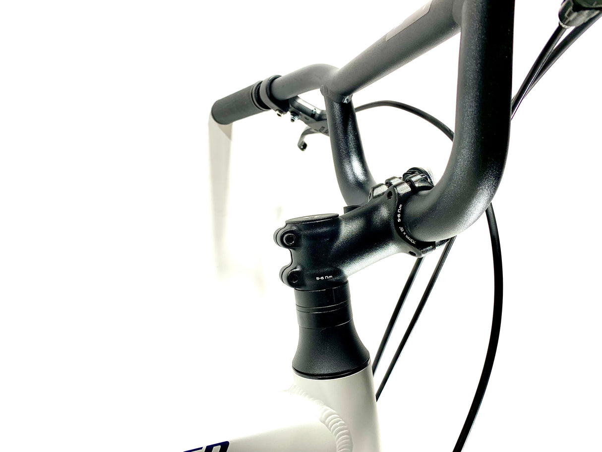 2026 Specialized Roll 2.0 Size: XL (Preowned)