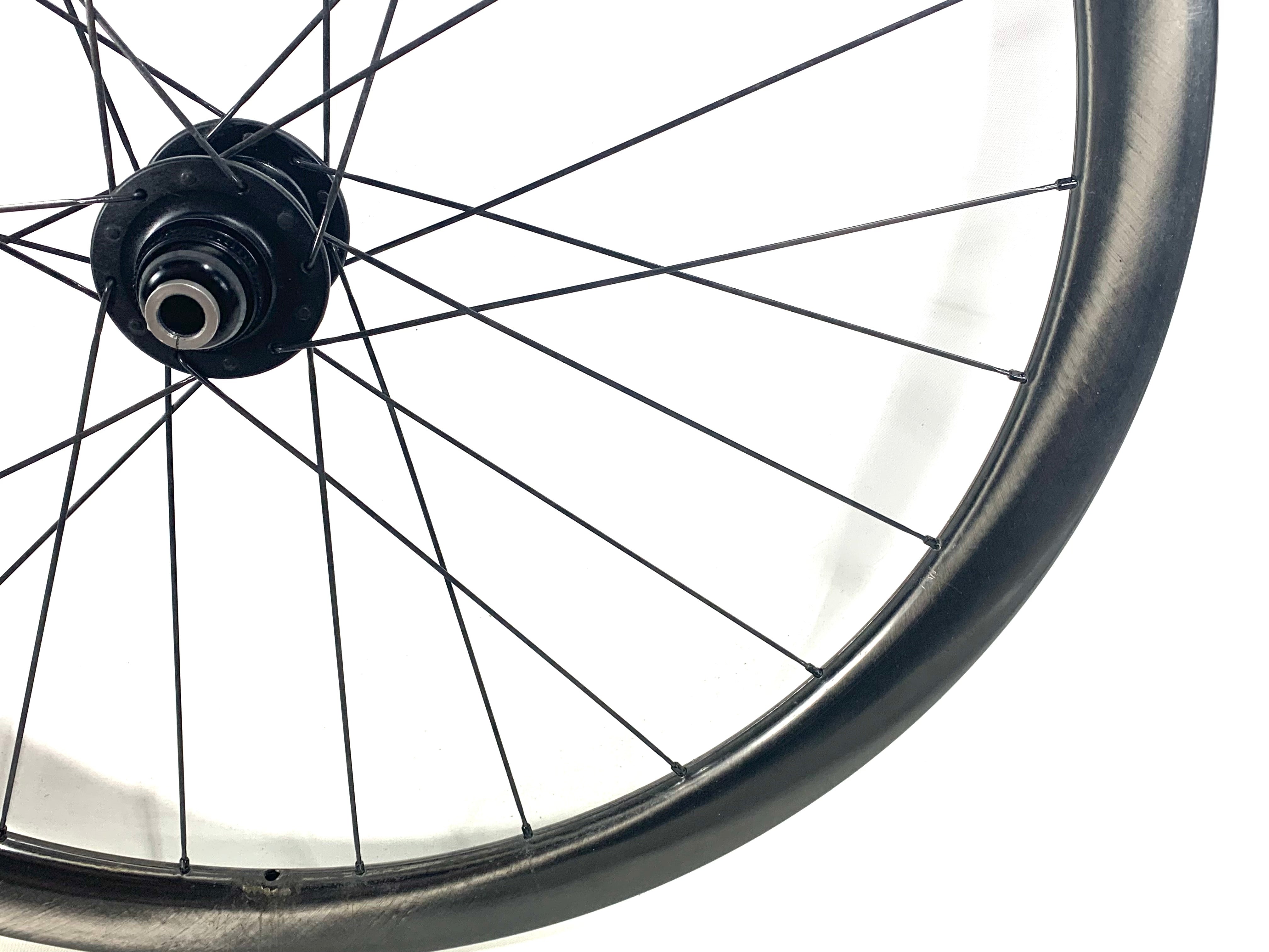 HED Vanquish 4 Carbon Clincher/Tubeless Disc Chris King Hubs SRAM