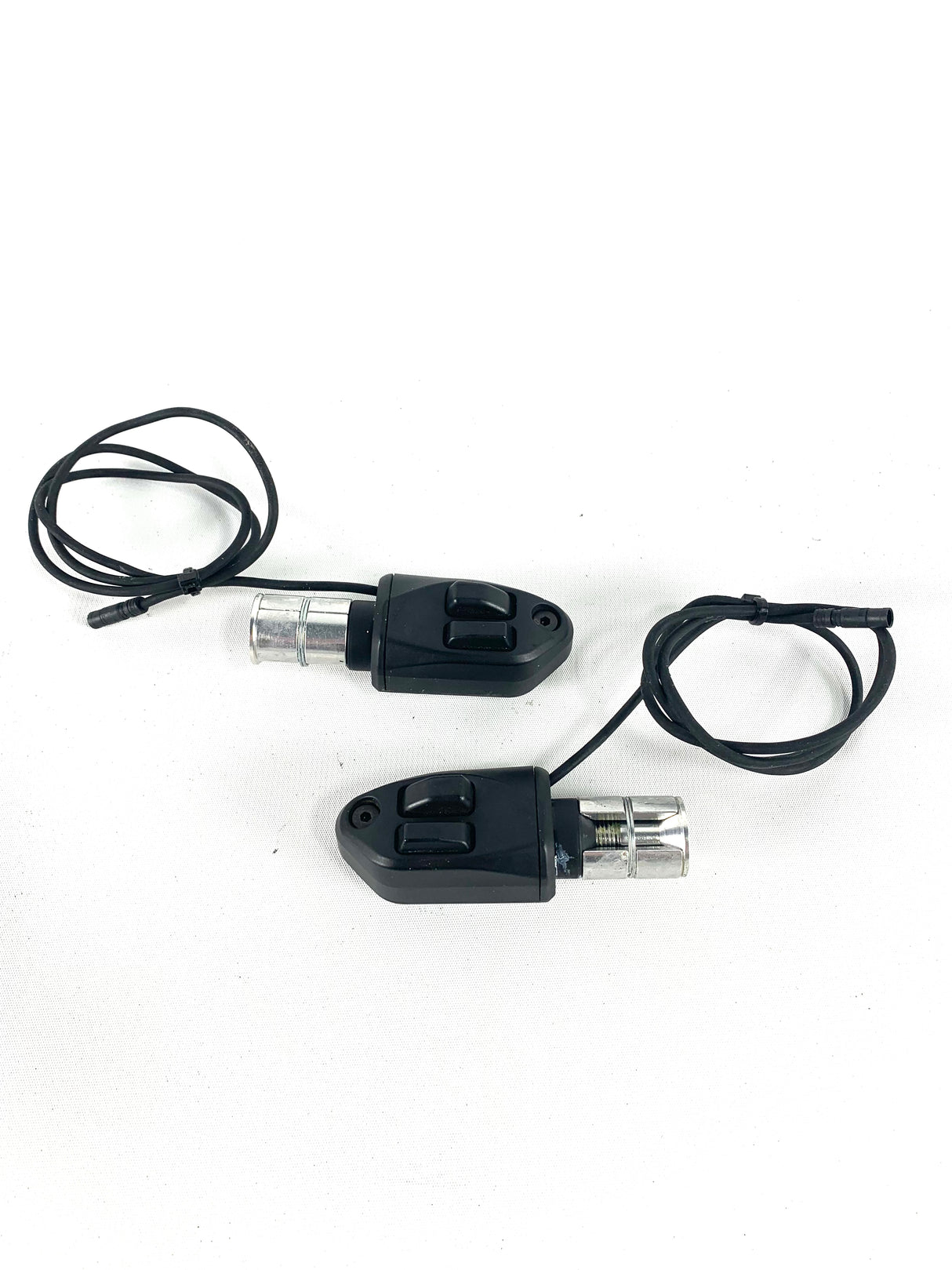Shimano SW-R671 Aero Bar End Shifter Set 11 Speed Di2 Only Shimano SW-R671 Aero Bar End Shifter Set 11 Speed Di2 Only